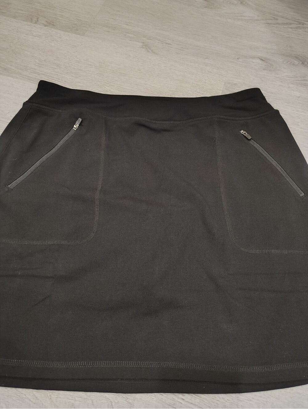Talbots skort. Size medium - Picture 4 of 8
